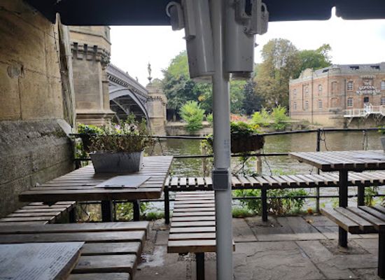 united-kingdom/york/bar/dyls