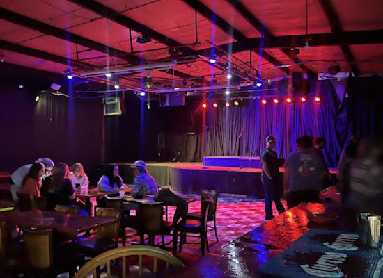 mississippi/ross-barnett-reservoir/bar/pops-saloon-canton