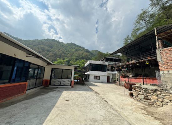 nepal/helambu-trek/bar/barbet-the-booze-house