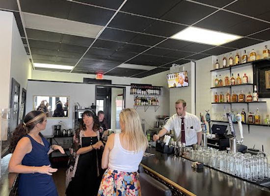 west-virginia/eastern-panhandle/bar/stoney-s-whiskey-wine-raw-bar