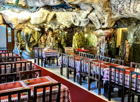 mongolia/ikh-nuur-basin/bar/gobi-cave-turkish-restaurant