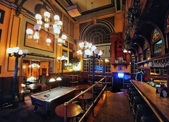 illinois/central-illinois/bar/martinis-on-water-street