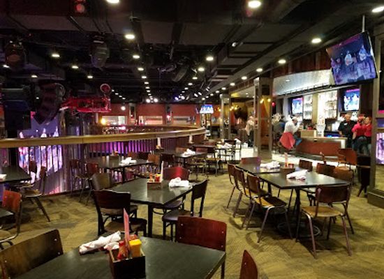 tennessee/nashville-basin/bar/the-lookout-at-ole-red