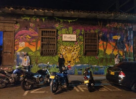 colombia/medellin/envigado/bar/el-callejon