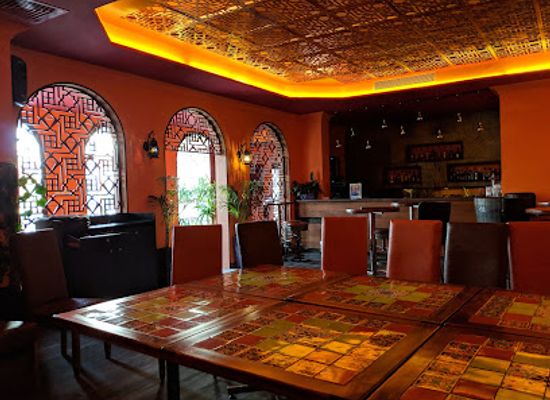 bahrain/tree-of-life/bar/british-club