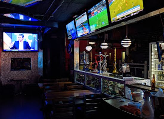 honduras/la-ceiba/bar/the-garage-cafe