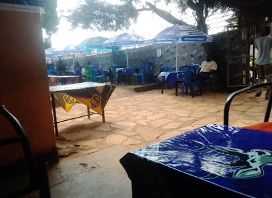 uganda/jinja-source-of-the-nile/bar/ronz-pub