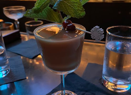 florida/santa-fe-river/bar/kin-cocktail-bar