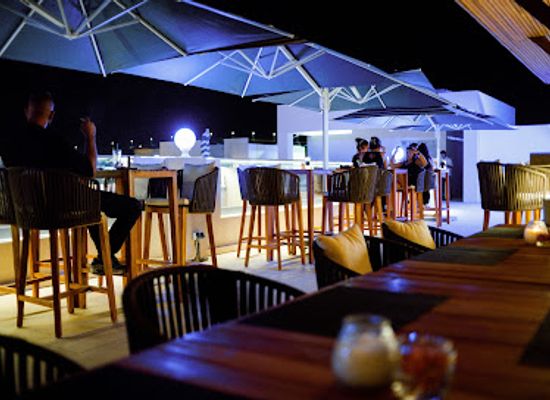curacao/otrobanda/bar/cascada-rooftop-bar-kitchen