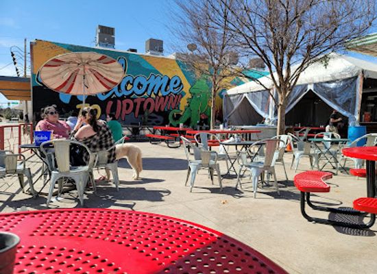 oklahoma/oklahoma-city/paseo-arts-district/bar/the-pump-bar