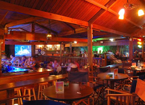 cyprus/larnaca-district/bar/the-blue-pine-bar-restaurant