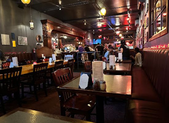 washington/eastern-washington/bar/harry-s-bar