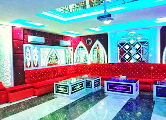 cambodia/kratie-province/bar/moha-heng-ktv