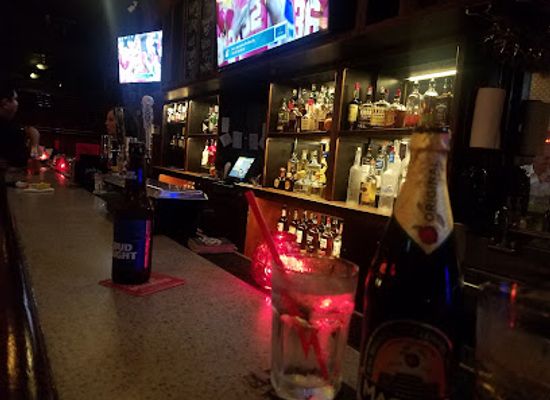 california/central-coast/bar/the-tully