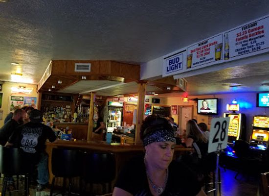 illinois/rock-river-valley/bar/neighbors-bar-gaming
