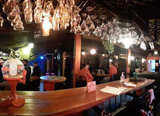 guatemala/huehuetenango/bar/taberna-garage-de-toby