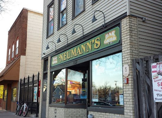minnesota/northeastern-minnesota/bar/neumanns-bar