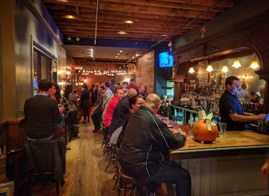 pennsylvania/philadelphia/old-city/bar/revolution-house