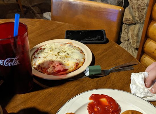 indiana/the-hoosier-national-forest/bar/louie-s-tavern-21plus