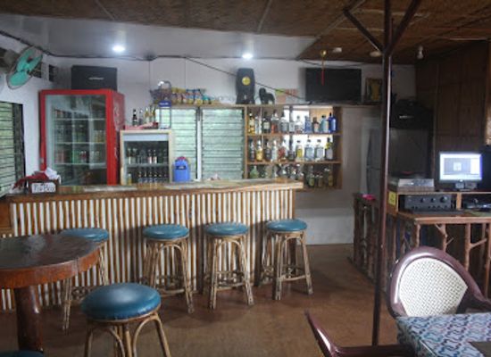 philippines/mimaropa/bar/rock-en-roll-bar