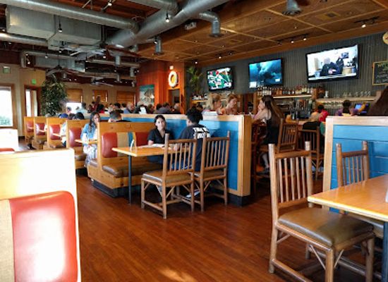 hawaii/oahu/bar/islands-restaurant-redondo-beach