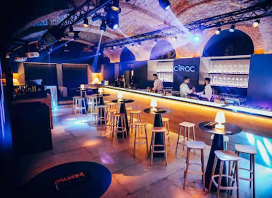romania/crisana/bar/intense