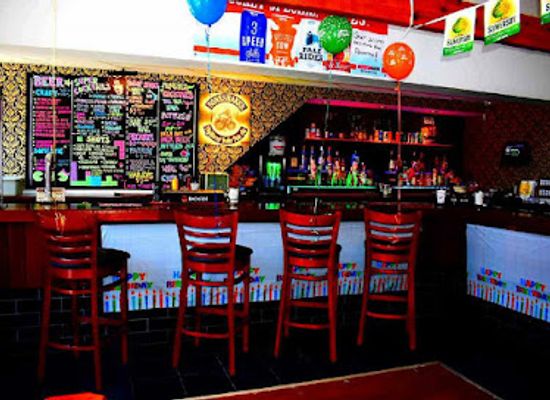 canada/kingston-and-the-islands/bar/barcadia