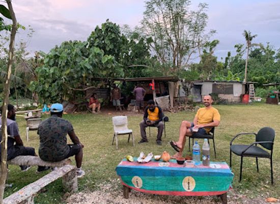 vanuatu/malampa/bar/nevanei-nakamal-kava-bar