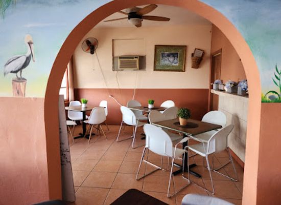 turks-and-caicos-islands/salt-cay/bar/barbie-s-bar-restaurant
