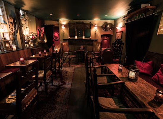 united-kingdom/wiltshire/bar/the-dark-horse