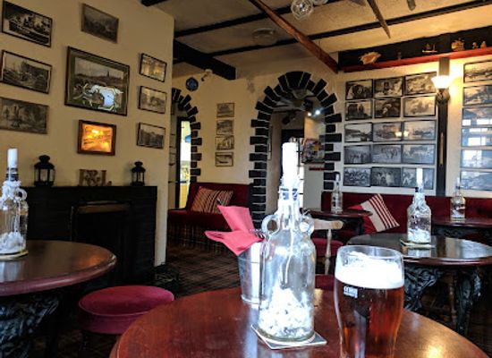 united-kingdom/berwickshire/bar/the-first-last-inn