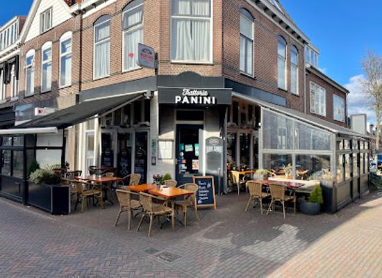 netherlands/keukenhof-gardens/bar/trattoria-panini