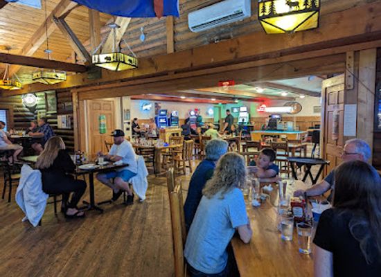 montana/the-glacier-country/bar/quinn-s-tavern