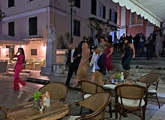 greece/corfu/corfu-old-town/bar/strada