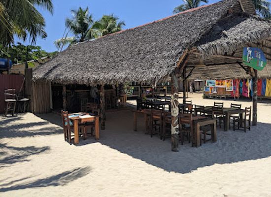 madagascar/androy/bar/tiki-bar