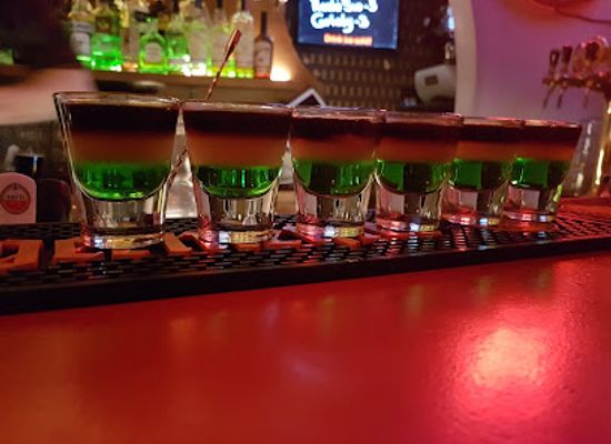 lithuania/samogitia/bar/shotu-baras-misterija
