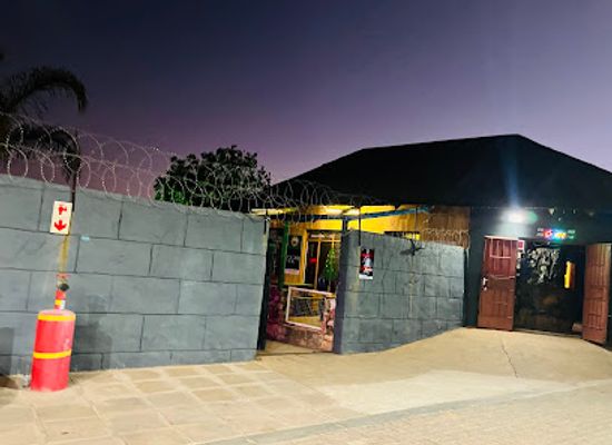 botswana/south-east-district/bar/capadona-garden-lounge