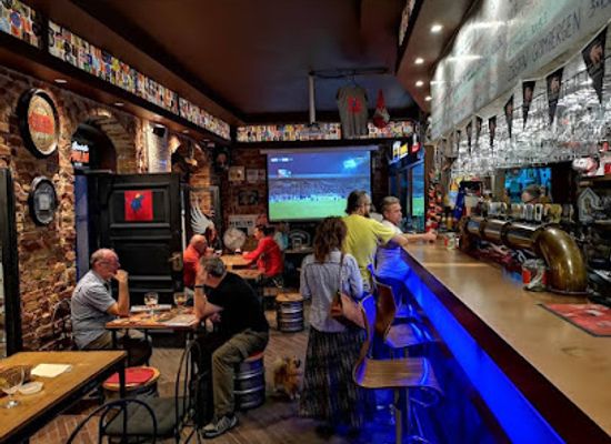 poland/warsaw/old-town/bar/belgian-elephant-pub