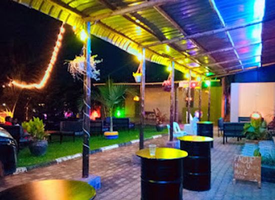 uganda/lango/bar/alexas-lounge-bar-garden