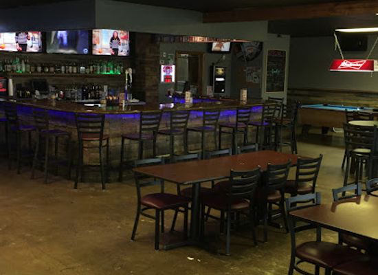 oklahoma/prairie-plains/bar/one-52-bar-grill