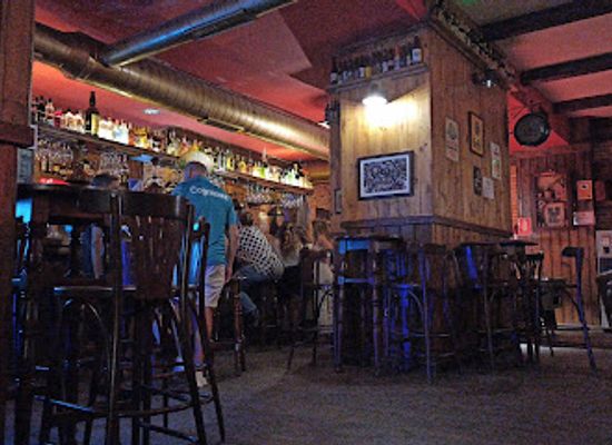 spain/cadiz/barrio-del-mentidero/bar/woodstock-bar-cadiz