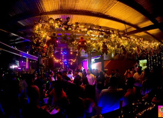 sri-lanka/colombo/cinnamon-gardens/bar/skky-bar