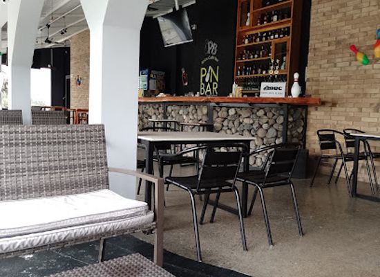 colombia/pereira/bar/pin-bar