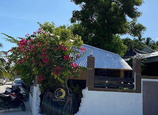 maldives/addu-city/bar/q-corner