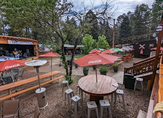 arizona/mogollon-rim/bar/the-lion-s-den-bar-grill