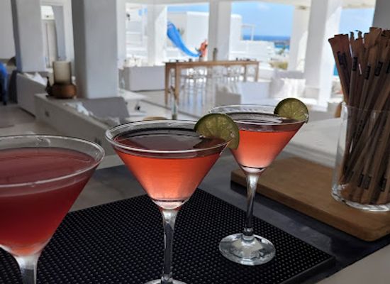 greece/mykonos/platis-gialos/bar/delos-lounges-bar