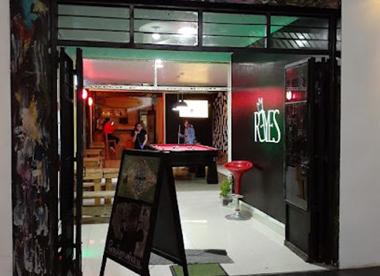 peru/chiclayo/bar/ryesbar