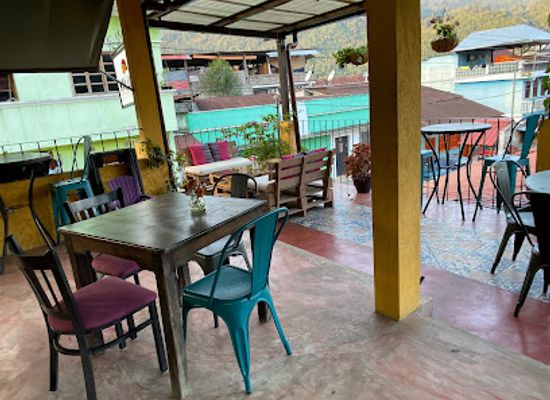 guatemala/semuc-champey/bar/kalula-cafe-y-restaurante