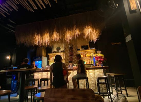 vietnam/vung-tau/christ-the-king-statue/bar/peace-and-love-bar