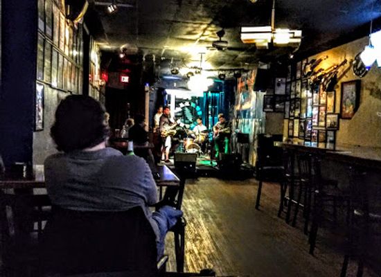 connecticut/long-island-sound/bar/stella-blues